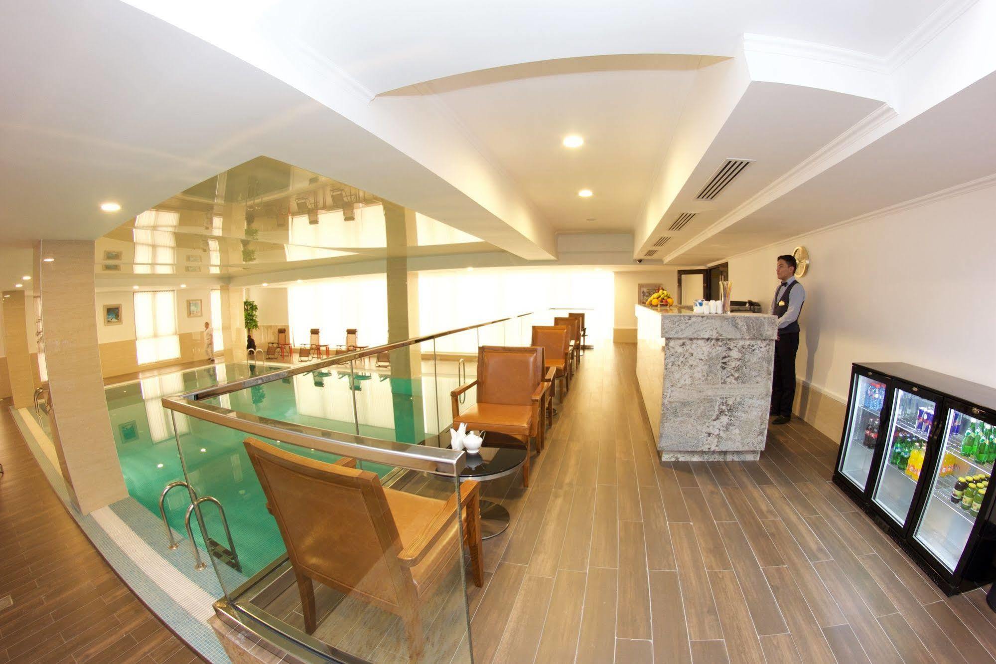Shera Inn Hotel Almaty Eksteriør bilde